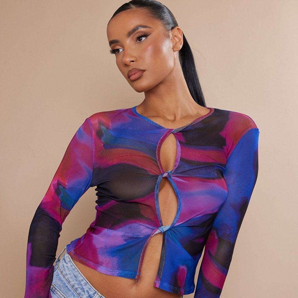 NWT PrettyLittleThing Printed Mesh Cutout Long Sleeve Top Size USA 2/UK 6